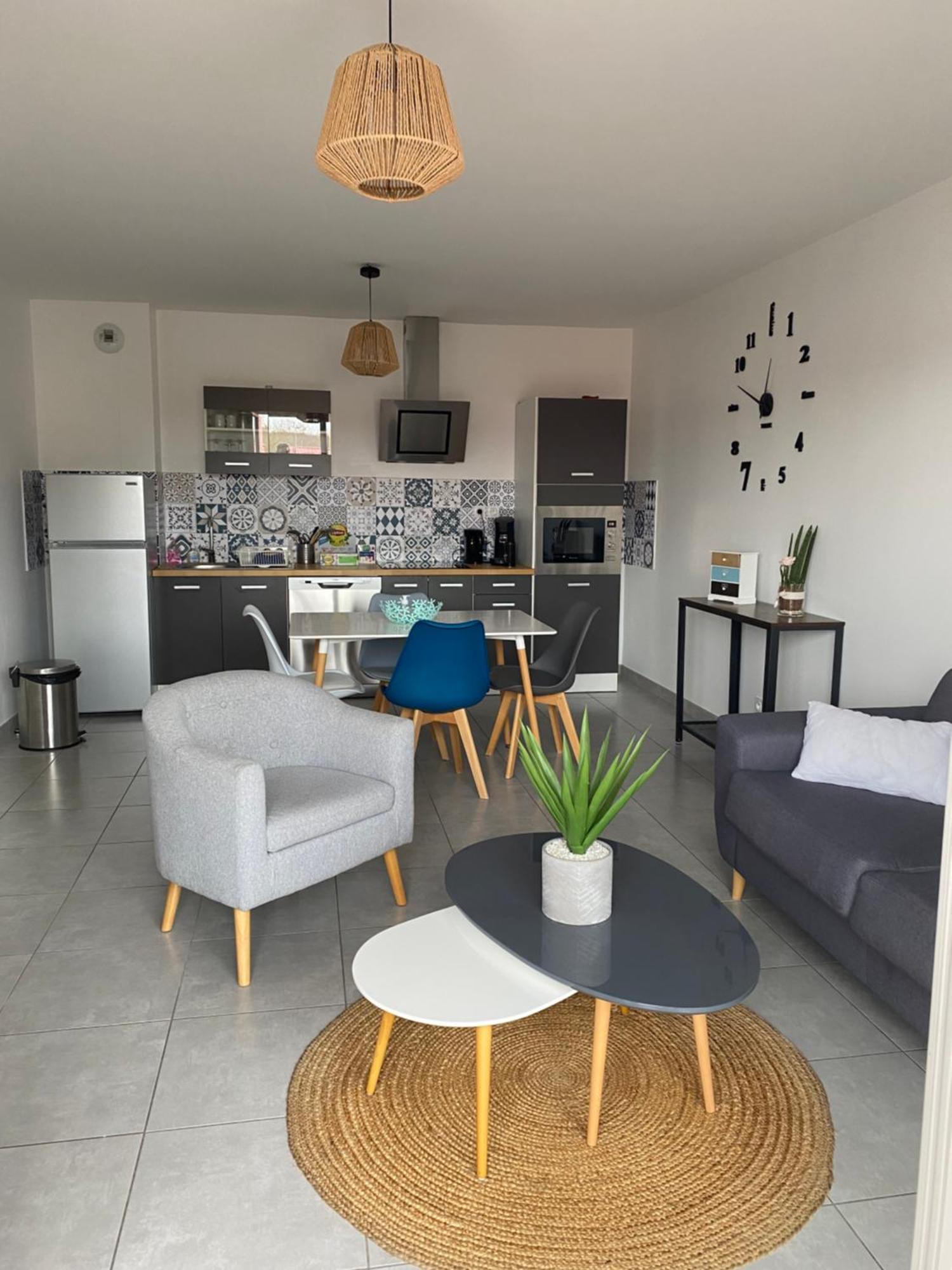 Appartement Neuf A St Jean De Niost Tout Confort Saint-Jean-de Niost ภายนอก รูปภาพ